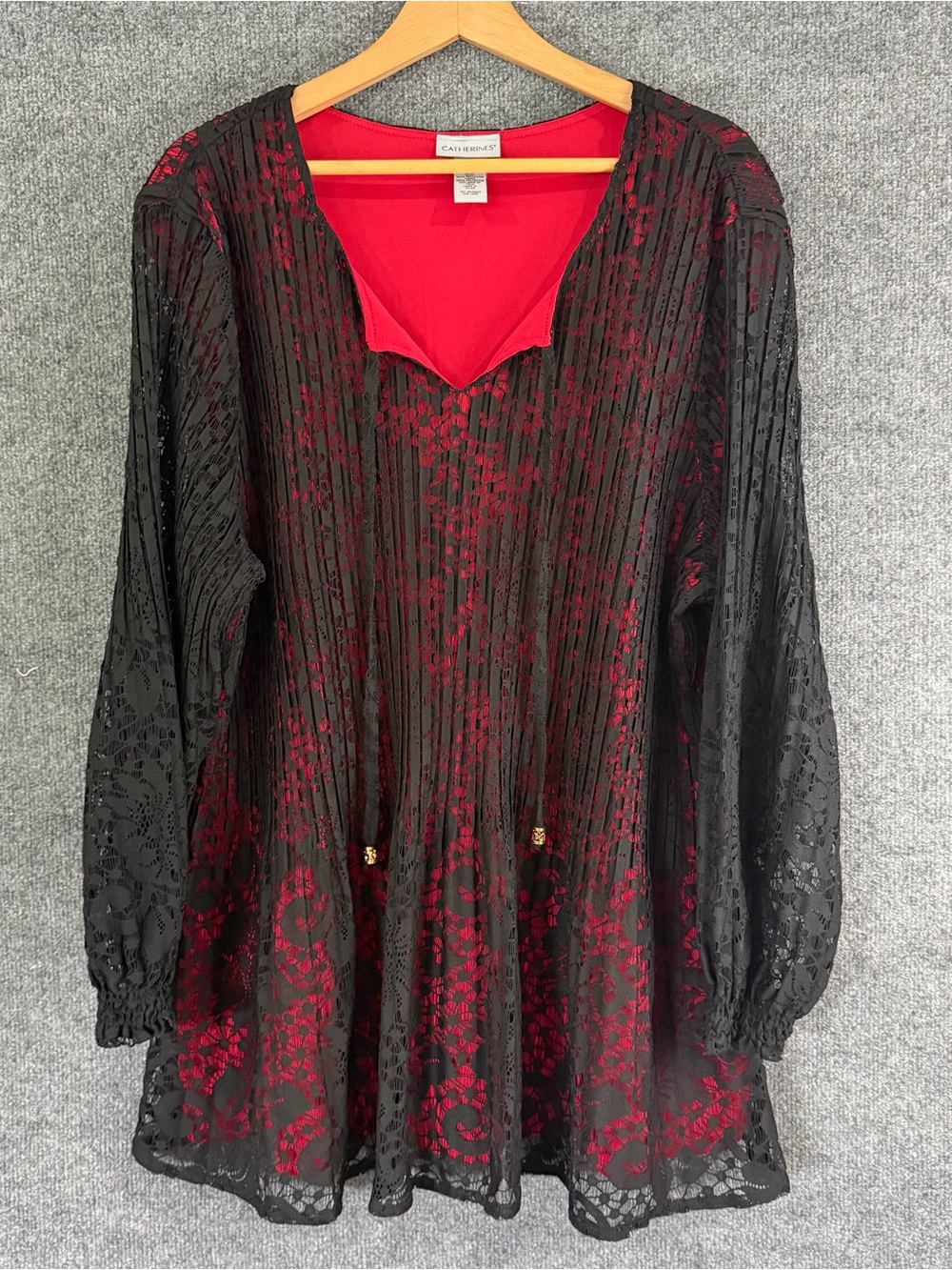 Catherine’s Womens 2X Black Red Lace Top Long Sleeve Whimsigoth Vampire Holiday